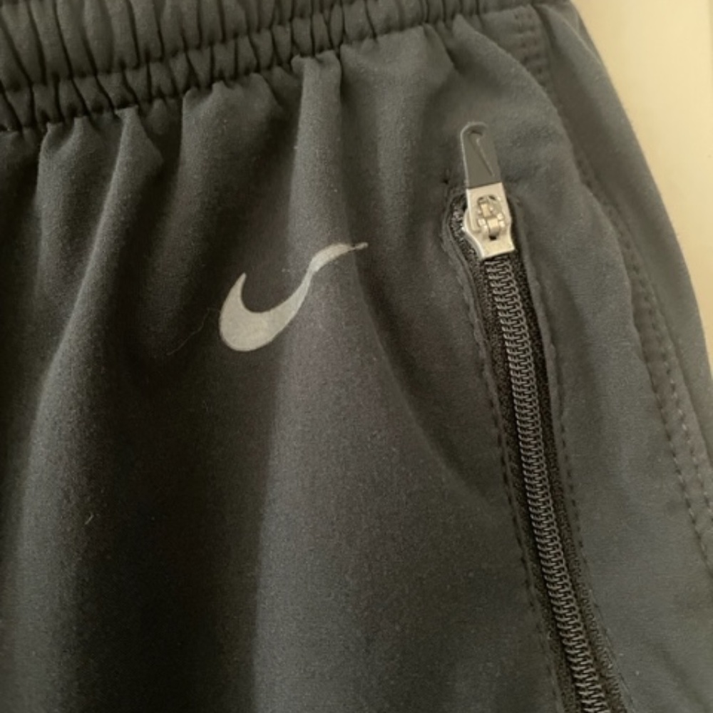 Men's Nike Black Lightweight Woven Activewear Track Pant - Size M - Picture 3 of 8